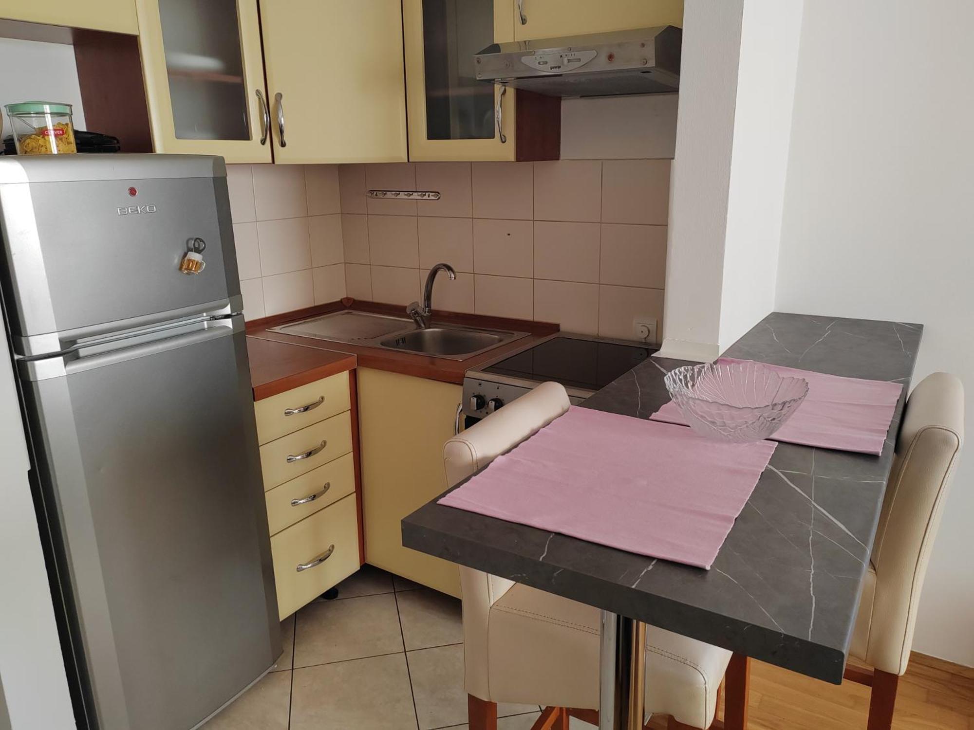 Apartment Ivano-free Parking - Self Check In *